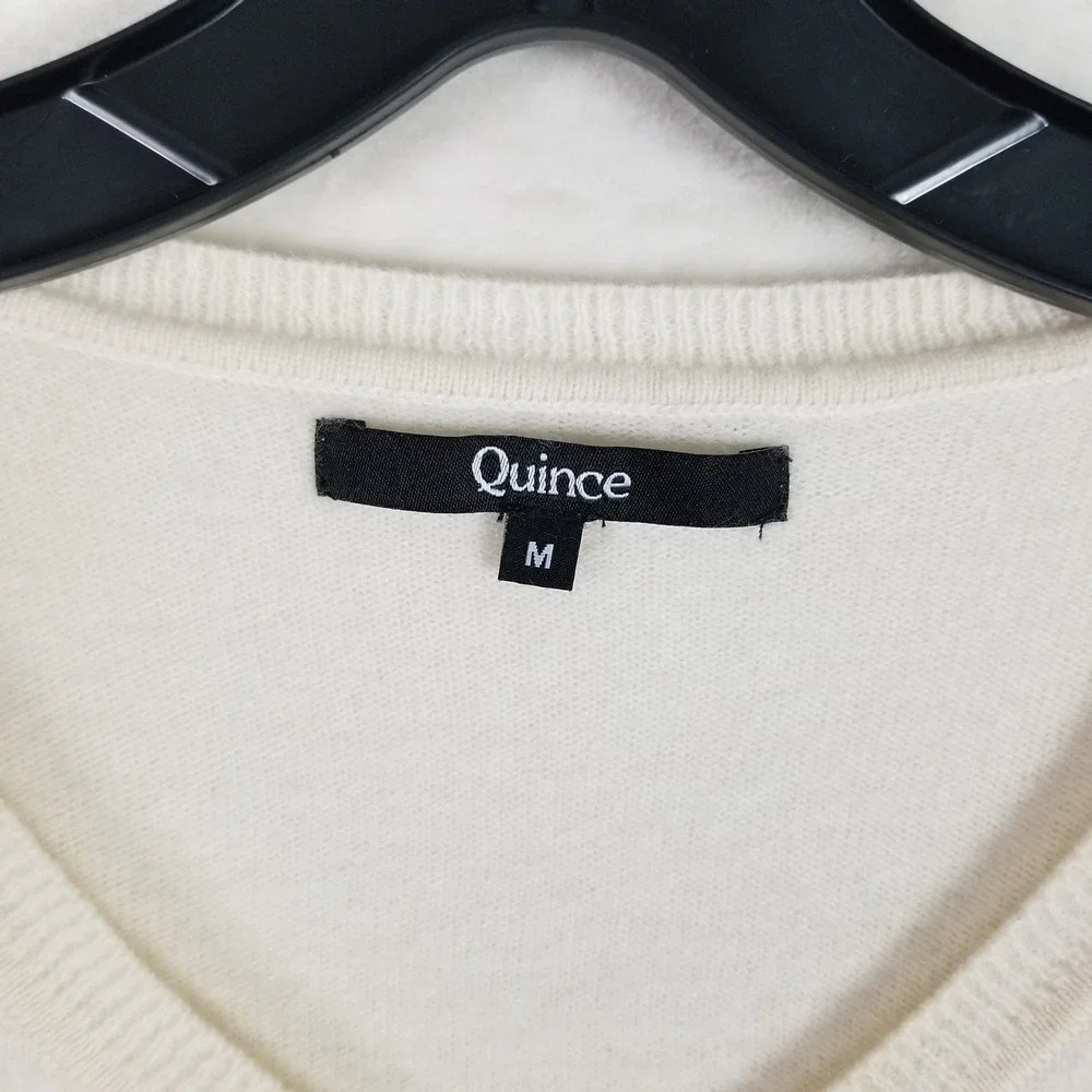 Quince V-Neck Sweater Women Size M Ivory Fine Knit Long Sleeve Minimalist
